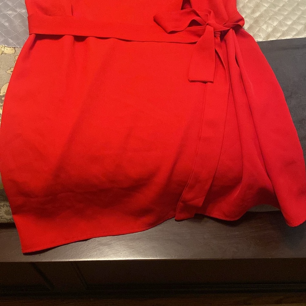 Elegant Red Ruffle Mini Dress - Picture 3 of 3
